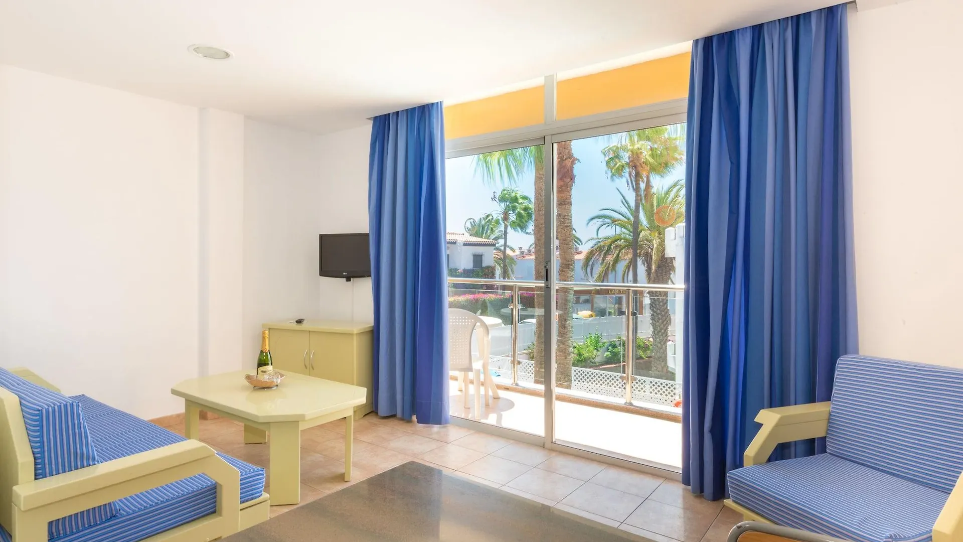 Apartamentos Karina Playa del Ingles  Spain