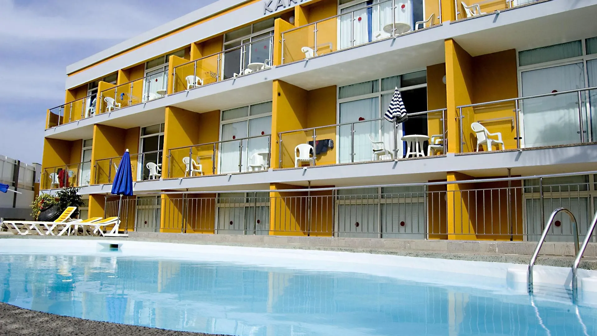Apartamentos Karina Playa del Ingles  2*, Playa del Ingles (Gran Canaria) Spain